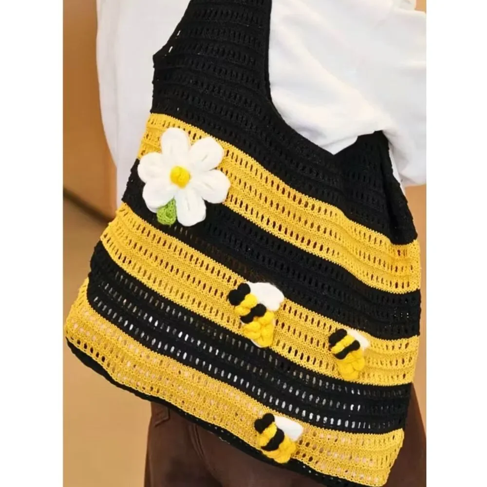 NWT Crochet Tote Bag Unlined Bee & Daisy Black & Yellow Striped Retro 70s